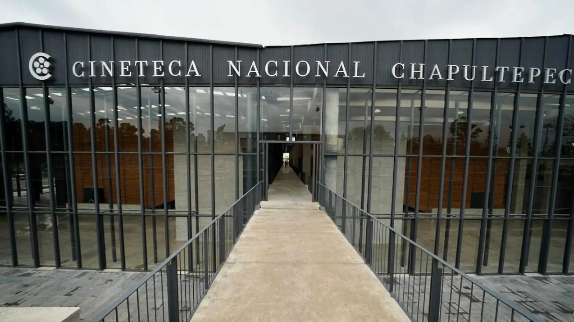 Entrada de la Cineteca Nacional Chapultepec